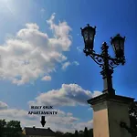 Apartment Bialy Kruk Vis-a-vis Jasnej Gory *