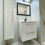 Apartment Bialy Kruk Vis-a-vis Jasnej Gory *
