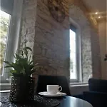 Bialy Kruk Vis-a-vis Jasnej Gory Apartment Czestochowa