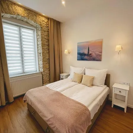 شقة Bialy Kruk Vis-a-vis Jasnej Gory