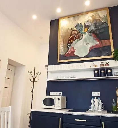 شقة Bialy Kruk Vis-a-vis Jasnej Gory