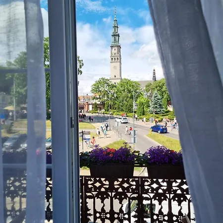 شقة Bialy Kruk Vis-a-vis Jasnej Gory تشينستوخوفا