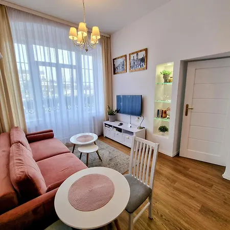 Apartment Bialy Kruk Vis-a-vis Jasnej Gory
