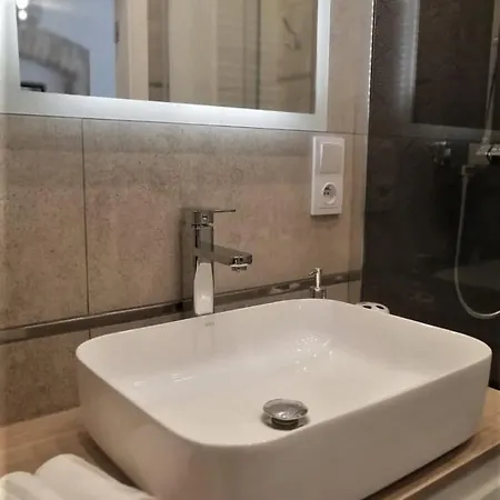 شقة Bialy Kruk Vis-a-vis Jasnej Gory