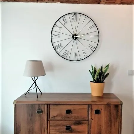 شقة Bialy Kruk Vis-a-vis Jasnej Gory