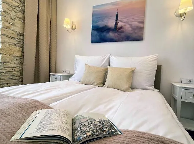 Bialy Kruk Vis-a-vis Jasnej Gory דירה *