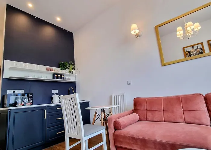 Bialy Kruk Vis-a-vis Jasnej Gory *